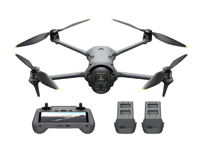 DJI Mavic 4 Pro Fly More Combo